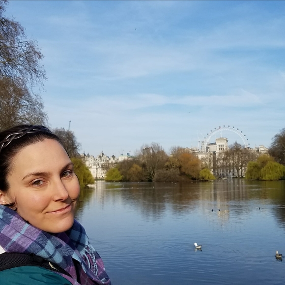 Meet your Posher, Dayna - Picture 1 of 1